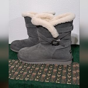 Koolaburra Gray Shearling Boots sz. 11